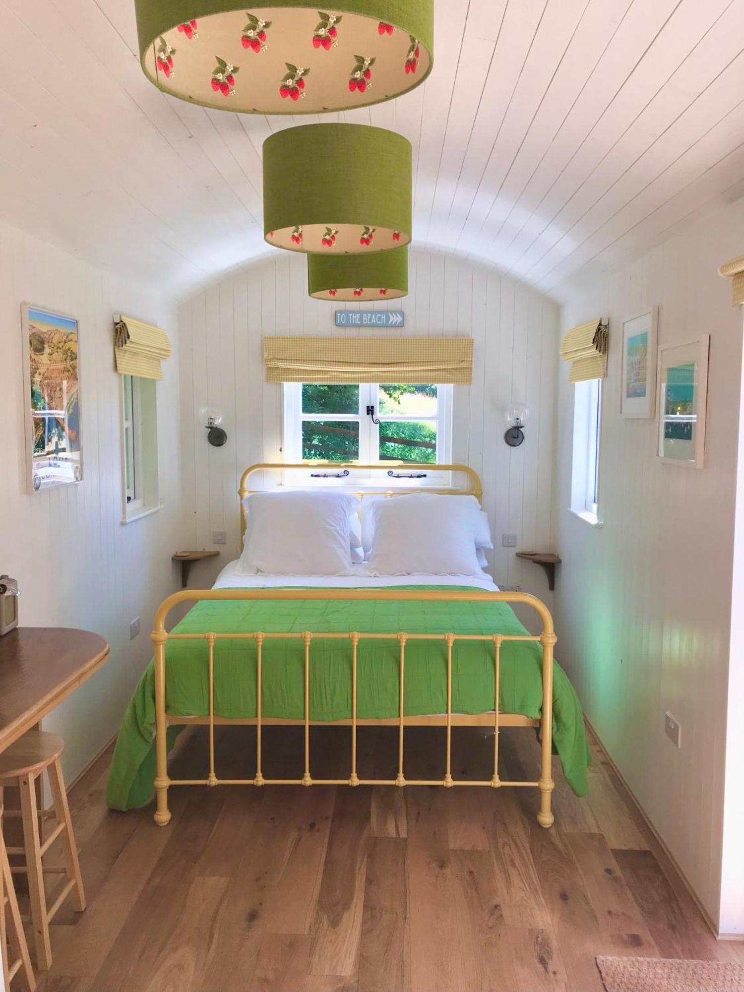 Shepherd'S Hut At Rosewood House Liskeard Bagian luar foto